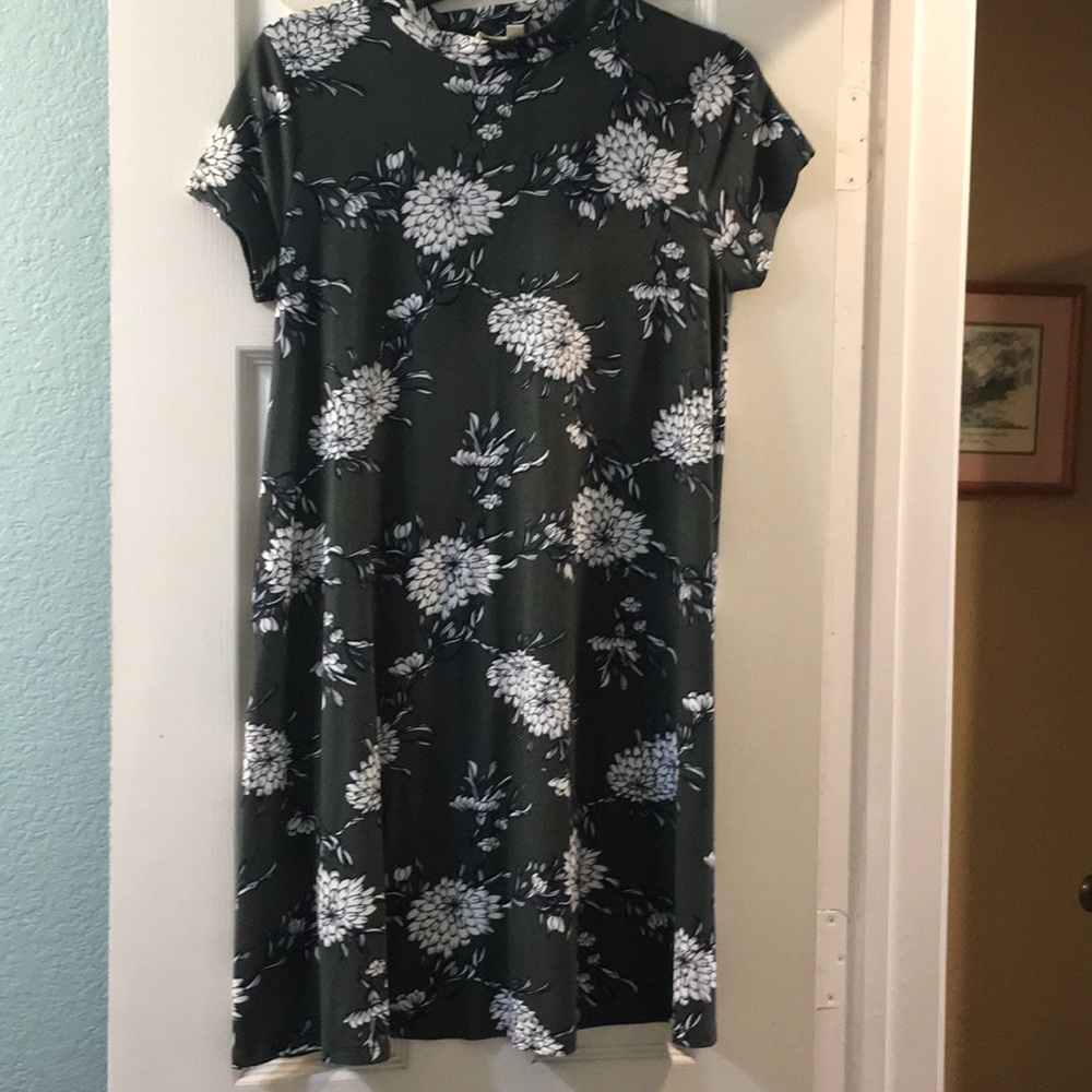 Flowy dress